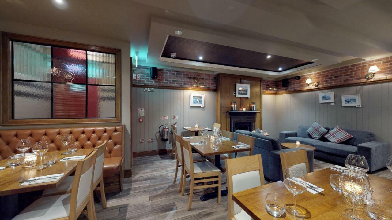 Foyle Hotel Moville Exterior photo