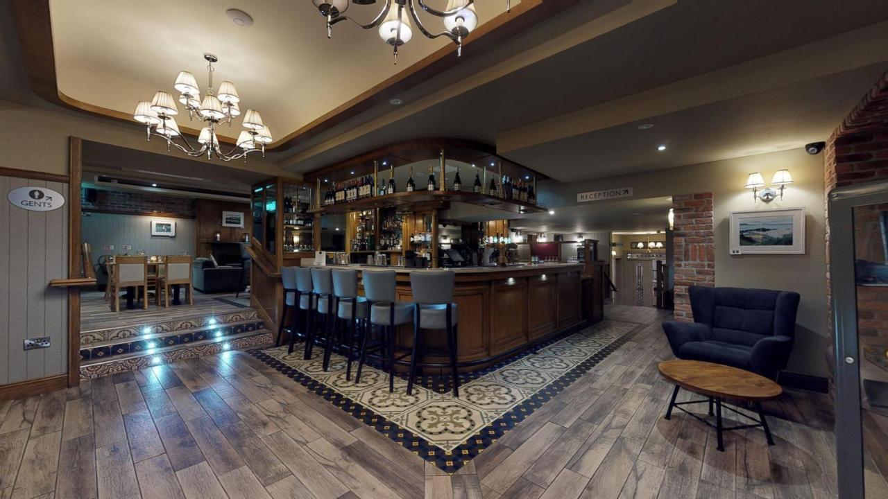 Foyle Hotel Moville Exterior photo